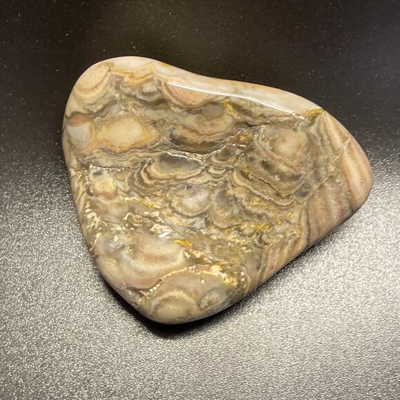 Beautiful Large Prairie Agates - Picture 2 of 11